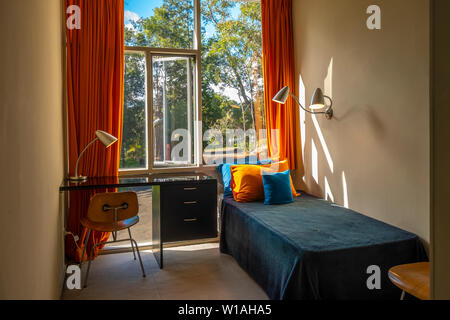 Rose Seidler House ist eine denkmalgeschützte ehemalige Residenz und jetzt House Museum in Wahroonga, Sydney, NSW, Australien von Harry Seidler. Stockfoto