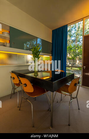 Rose Seidler House ist eine denkmalgeschützte ehemalige Residenz und jetzt House Museum in Wahroonga, Sydney, NSW, Australien von Harry Seidler. Stockfoto