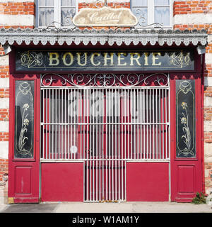 Alte Metzgerei shop Fassade, Saint-Riquier, Somme, Hauts-de-France, Frankreich Stockfoto