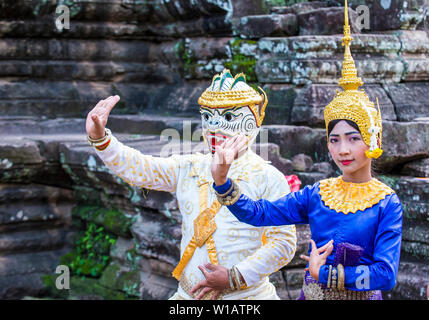 Kambodschanischen Apsara Tänzer in Angkor Wat, Siem Reap, Kambodscha Stockfoto