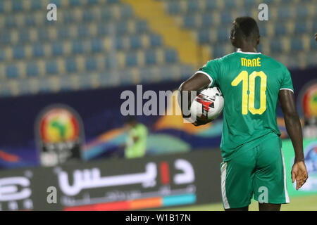 Kairo, Ägypten. 01. Juli, 2019. Der senegalesischen Sadio Mähne in Aktion während der 2019 Afrika Cup Gruppe C Fußballspiel zwischen Kenia und Senegal am 30. Juni Stadion. Credit: gehad Hamdy/dpa/Alamy leben Nachrichten Stockfoto