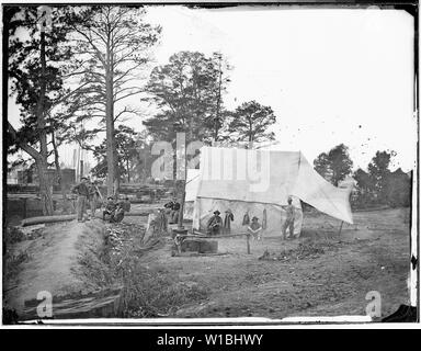 Camp-Szene, zeigt Cooks Zelt usw. Stockfoto
