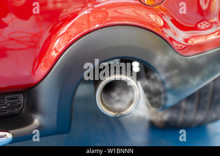 Close-up Auto Auspuffrohr Stockfoto