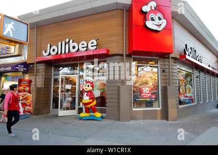 A Jollibee, 62-29 Roosevelt Ave, Queens, New York. NYC-Schaufensterfoto eines philippinischen Fast-Food-Restaurants im Stadtteil Woodside. Stockfoto