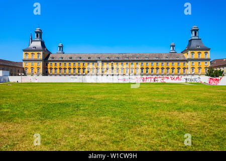 Kurfürstliche Schloss oder Kurfurstliches Schloss ist ehemalige Residenz, ist es nun an der Universität Bonn in Deutschland Stockfoto