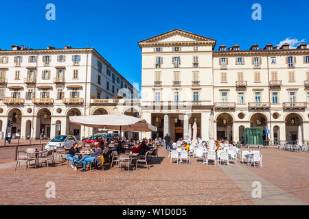 TURIN, Italien - April 08, 2019: Piazza Vittorio Veneto ist ein Hauptplatz in Turin Stadt, Region Piemont in Norditalien Stockfoto