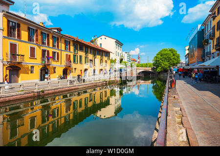Mailand, Italien - 09 April, 2019: Der Kanal Naviglio Grande in Mailand Stadt in der Lombardei in Norditalien Stockfoto
