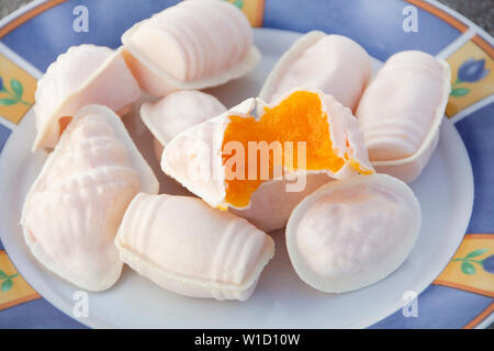 Traditionelle portugiesische süß genannt Ovos moles de Aveiro. Stockfoto