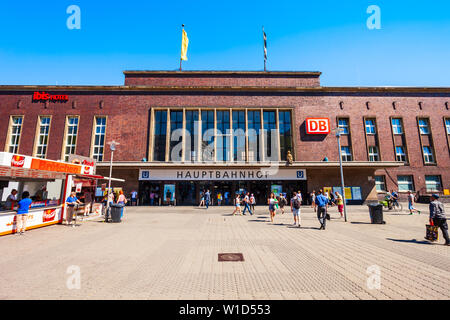 Düsseldorf Hauptbahnhof in Düsseldorf Düsseldorf, Deutschland - Juli 02, 2018: Die Stadt in Deutschland Stockfoto