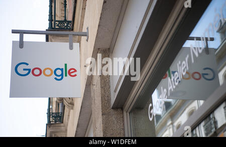29. Juni 2019, France (Frankreich), Rennes: ein Schild mit der Aufschrift "Google" vor einem Schulungsraum des Unternehmens hängt. Foto: Sebastian Gollnow/dpa Stockfoto