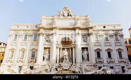 Trevi-Brunnen (Fontana di Trevi) in Rom, Italien. Stockfoto