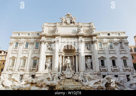 Trevi-Brunnen (Fontana di Trevi) in Rom, Italien. Stockfoto