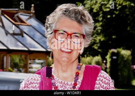 Prue Leith. RHS Hampton Court Palace Garden Festival, East Molesey, Surrey, Großbritannien Stockfoto