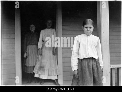 Golla Kammern, 12 Jahre alt, in Mühle 3 Jahre gewesen, Spinnen, Weben 2 Jahre 1 Jahr. Andere Schwestern Spinner. Gastonia, N.C. Stockfoto