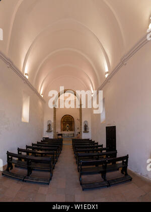 Schöne Sicht auf die christliche Kapelle der Nossa Senhora da Graca in Sagres, Portugal. Stockfoto