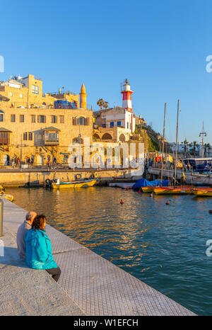 Blick auf die Altstadt von Jaffa Hafen bei Sonnenuntergang, Tel Aviv, Israel, Naher Osten Stockfoto