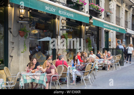 Mirador del Arco de Cuchilleros Restaurant, Cava de San Miguel Street, Madrid, Spanien Stockfoto