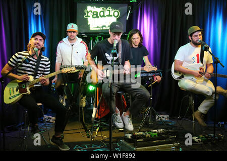 BALA CYNWYD, PA - 1. JULI: Hembree besuchen Radio 104.5 Performance Studio Bala Cynwyd, Pa 1. Juli 2019 Credit: Star Shooter / MediaPunch Stockfoto