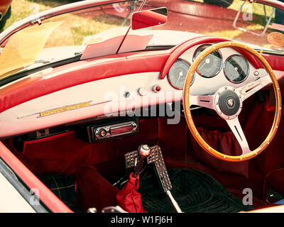 Porsche 356 Speedster, zwei Tür hinten rechts im deutschen Sportwagen zwischen 1950 und 1965 produziert. Stockfoto