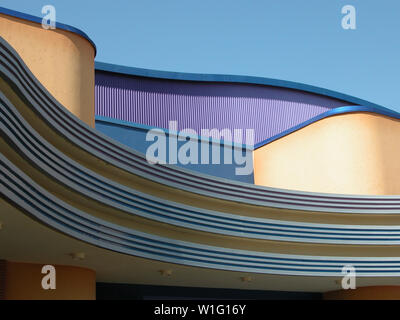 Abstrakte Muster: Nahaufnahme eines Gebäudes in den Walt Disney Studios Park Stockfoto