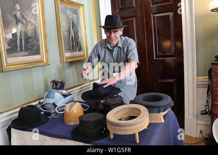 British Men's Style Multi-Mode... 2 Juli 2019 Spencer House 27 Jame's Place, London, England Stockfoto