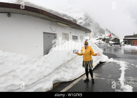 Abgebrochene Grenze zoll Post am Großen Sankt Bernhard Pass auf der italienisch-schweizerischen Grenze Stockfoto