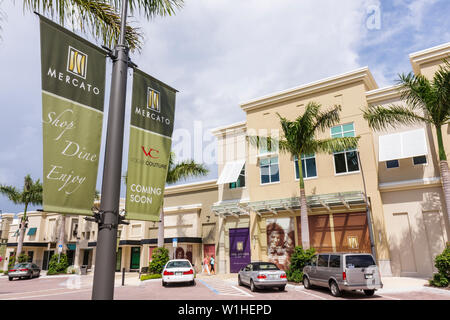 Naples, Florida, Mercato, Entwicklung gemischter Nutzung, Shopping Shopper Shopper Shop Shops Markt Märkte Markt Kauf Verkauf, Einzelhandel Geschäfte Busine Stockfoto