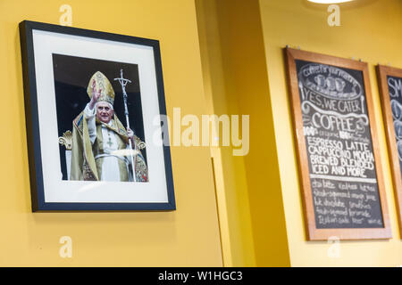 Naples, Florida, Ave Maria, geplante Gemeinde, College-Stadt, römisch-katholische Universität, Religion, Tom Monaghan, Gründer, Café, Café, Menü, Dekor, Inneneinrichtung Stockfoto