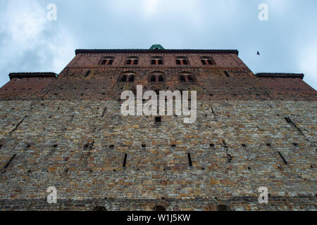 Hansestadt Havelberg, Deutschland. 06 Juni, 2019. Das Westgebäude des Doms St. Marien zu Havelberg. Der Dom, ursprünglich im romanischen Stil erbaut, stammt aus 1150. Nach einem Brand in der zweiten Hälfte des 13. Jahrhunderts wurde die Kathedrale im gotischen Stil eingerichtet. Credit: Klaus-Dietmar Gabbert/dpa-Zentralbild/ZB/dpa/Alamy leben Nachrichten Stockfoto