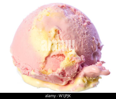 Zwei farbige Eis Ball lesen (Erdbeereis) und gelb (vanilleeis) auf weißem Hintergrund Stockfoto