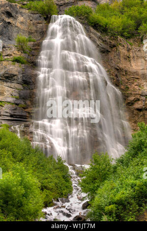 Wasserkaskaden, Bridal Veil Falls in der Nähe von Provo, Utah. (C) 2011 Tom Kelly Stockfoto