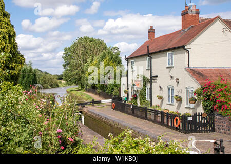 Astwood schloss am Worcester und Birmingham Canal, Astwood, Worcestershire, England, Großbritannien Stockfoto