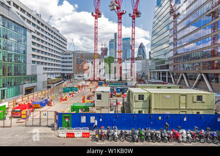 Blick über die Baustelle, 21 Moorfields, London, die die Crossrail Liverpool Street Station westlichen Eingang in der Moorgate Station bilden werden Stockfoto