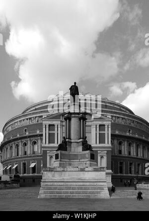 London, Großbritannien. September 2015 20. Ein schwarz-weiß Bild der berühmten Royal Albert Hall Stockfoto