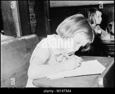 Wanda Lee Sergent, die sieben Jahre alt ist und in der zweiten Klasse. Lejunior, Harlan County, Kentucky. Stockfoto