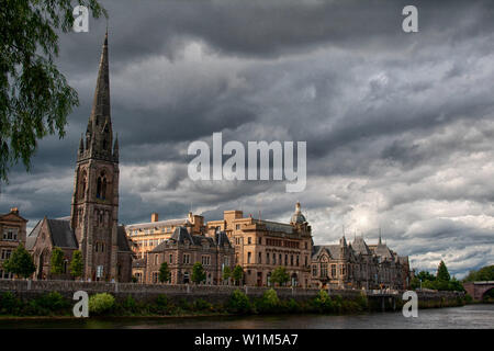 Blick über den Fluss Tay in Perth, Schottland Stockfoto