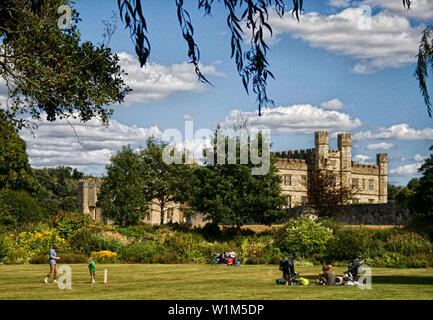 Leeds Castle in der Nähe von Maidstone in Kent Stockfoto
