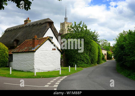 Ein Blick auf die Kette Cottage und Gardiners Lane, Ashwell Stockfoto