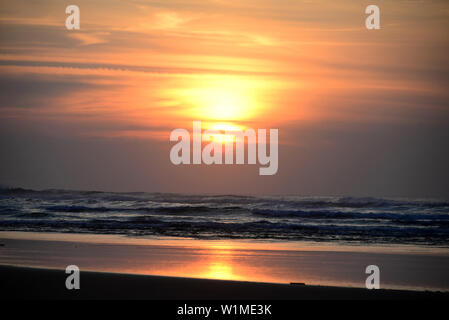 Odeceixe Strand bei Sonnenuntergang, Costa Vicentina, Algarve, Portugal Stockfoto