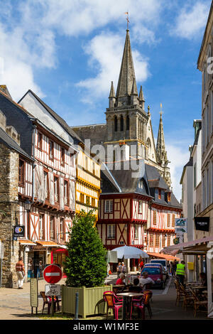 Dom und Fachwerkhäuser, das historische Zentrum, Vannes, im Département Morbihan, Bretagne, Frankreich, Europa Stockfoto