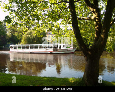 Alster Dampfer auf der Alster, Hansestadt Hamburg, Deutschland Stockfoto