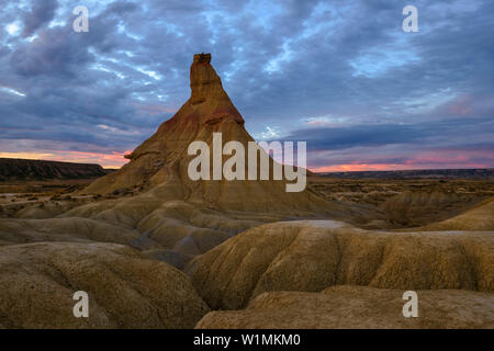 Castil de Tierra, El Castildetierra, Bardenas Reales, Halbwüste natürlichen Region (Badlands), UNESCO-Biosphärenreservat, bardena Blanca, weiss Bardena, Stockfoto