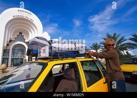 Taxi, Robinson Club Athenee Palace Djerba Tunesien Stockfoto