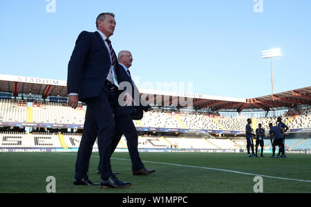 England U21-manager Aidy Boothroyd (links) und FA technischer Direktor Les Reed vor der UEFA U-21 Europameisterschaft, Gruppe C Spiel bei Dino Manuzzi, Cesena. Stockfoto