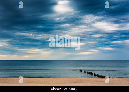 Asperitas Wolken über der Ostsee, Litauen Stockfoto