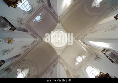 Stiftskirche in das historische Zentrum der Stadt Salzburg, ein UNESCO-Weltkulturerbe, Österreich Stockfoto