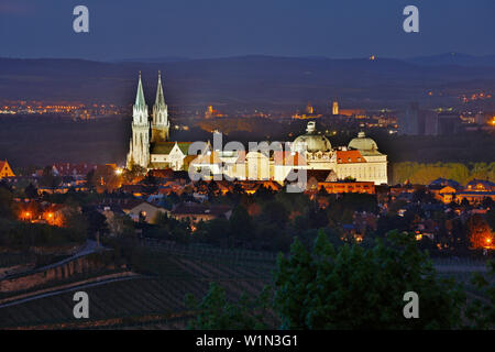 Klosterneuburg mit Stiftskirche, Stift Klosterneuburg, Donau, Niederösterreich, Lower Austria, Austria, Europa Stockfoto