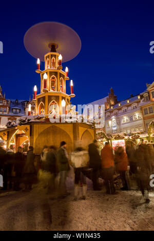Weihnachtsmarkt auf dem Marktplatz, Coburg, Franken, Bayern, Deutschland Stockfoto