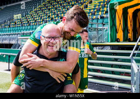 Den Haag, Niederlande. 03 Juli, 2019. DEN HAAG, photocall ADO Den Haag, Fußball, Saison 2019-2020, 03-07-2019, Kyocera Auto Jeans Stadion, Kredit: Pro Schüsse/Alamy leben Nachrichten Stockfoto