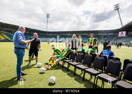 Den Haag, Niederlande. 03 Juli, 2019. DEN HAAG, photocall ADO Den Haag, Fußball, Saison 2019-2020, 03-07-2019, Kyocera Auto Jeans Stadion, Kredit: Pro Schüsse/Alamy leben Nachrichten Stockfoto